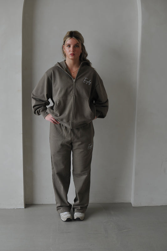 EVRYDAY SWEATS | OLIVE